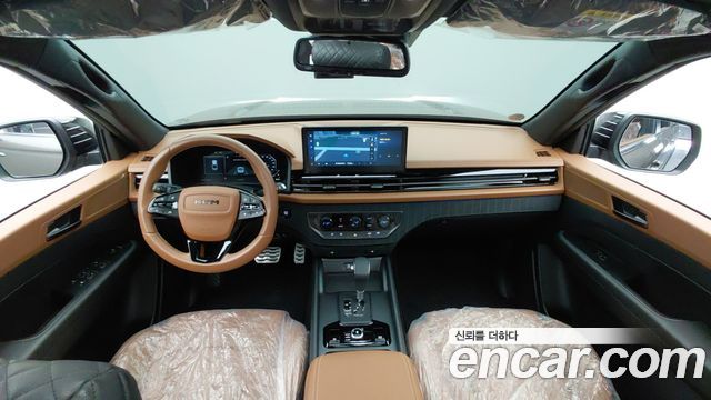 KG Mobility Musso — interior