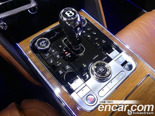 Bentley Flying Spur — interior