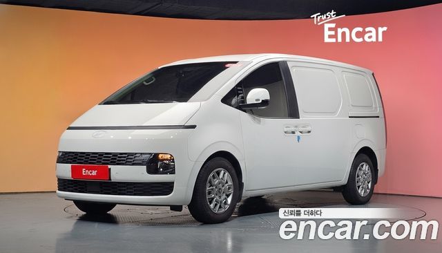 Hyundai Staria — exterior