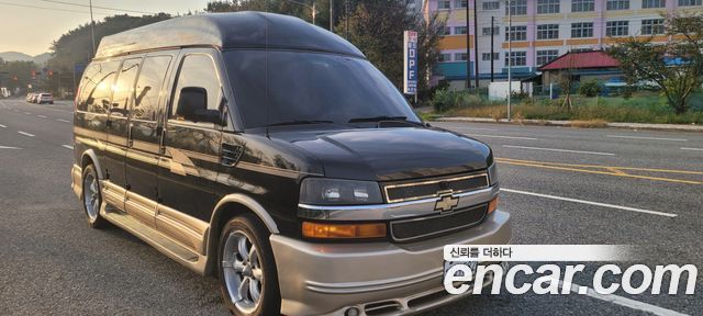 Chevrolet Express Van — exterior