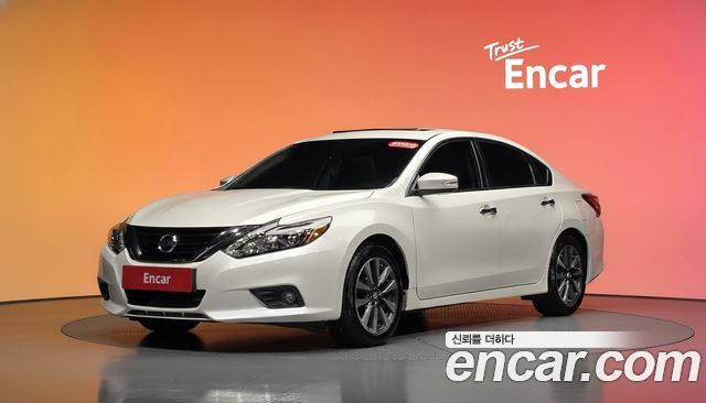 Nissan Altima