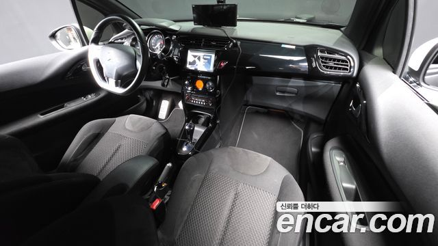 Citroën / DS DS3 — interior