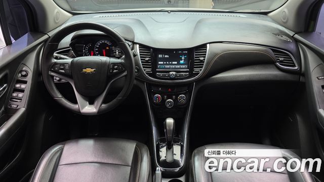 Chevrolet Korea Trax — interior