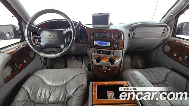 Chevrolet AstroVan — interior