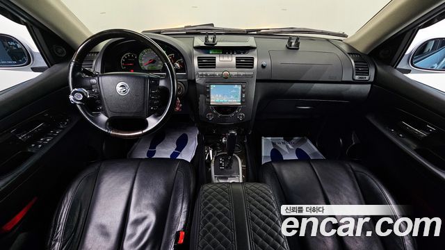 KG Mobility Rexton — interior