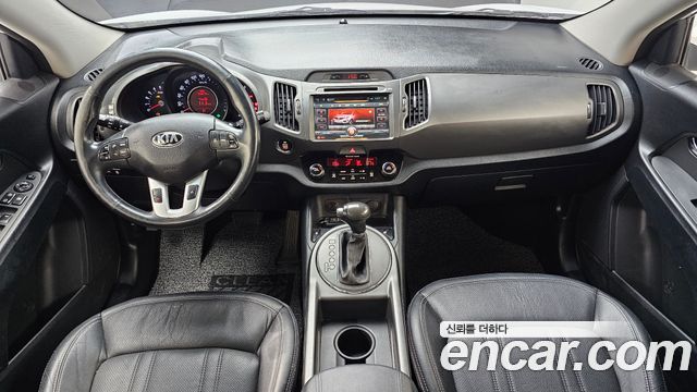 Kia Sportage — interior
