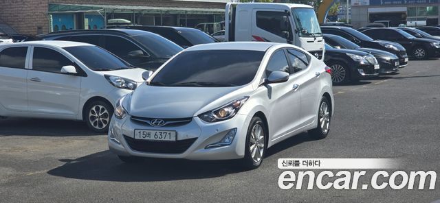 Hyundai Avante — exterior