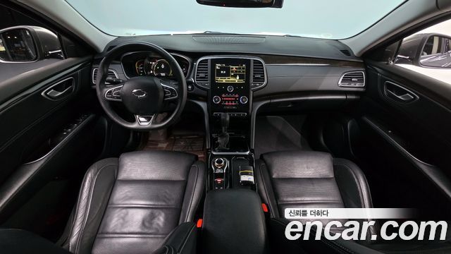 Renault Korea SM6 — interior