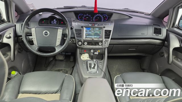 KG Mobility Korando — interior