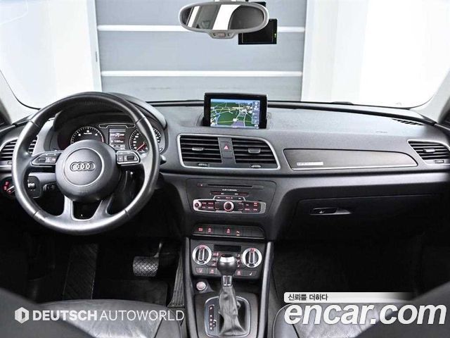 Audi Q3 — interior