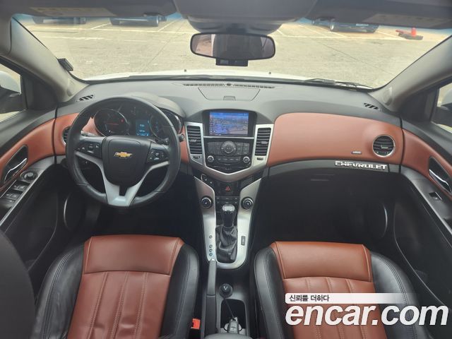 Chevrolet Korea Cruze — interior