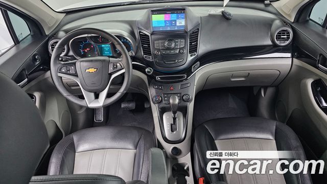 Chevrolet Korea Orlando — interior