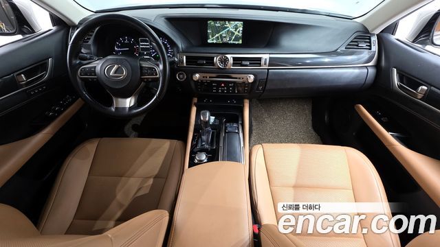 Lexus GS — interior
