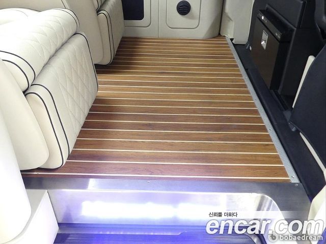 Mercedes-Benz Sprinter — interior