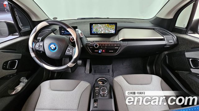 BMW i3 — interior