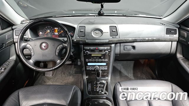 Kia Opirus — interior
