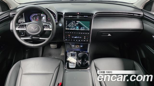 Hyundai Tucson — interior