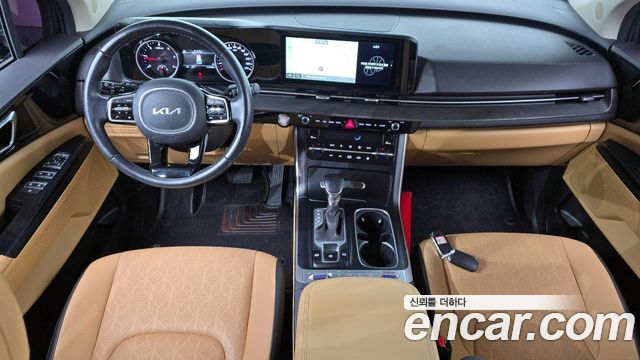 Kia Carnival — interior