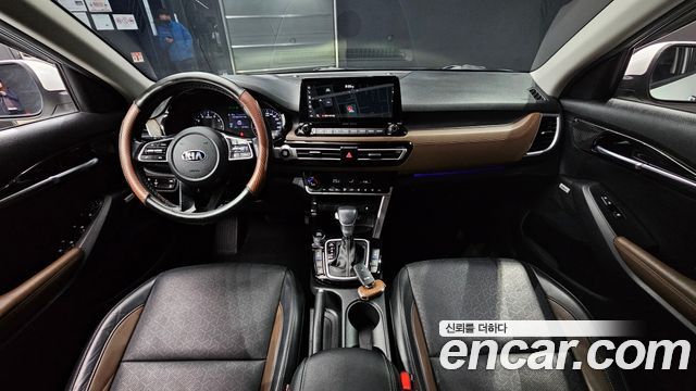 Kia Seltos — interior