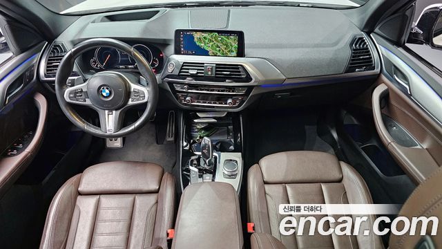 BMW X3 — interior