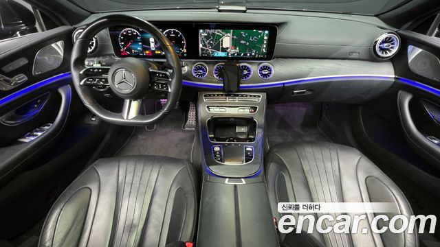 Mercedes-Benz CLS-Class — interior