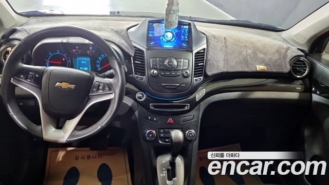 Chevrolet Korea Orlando — interior