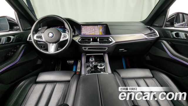 BMW X5 — interior