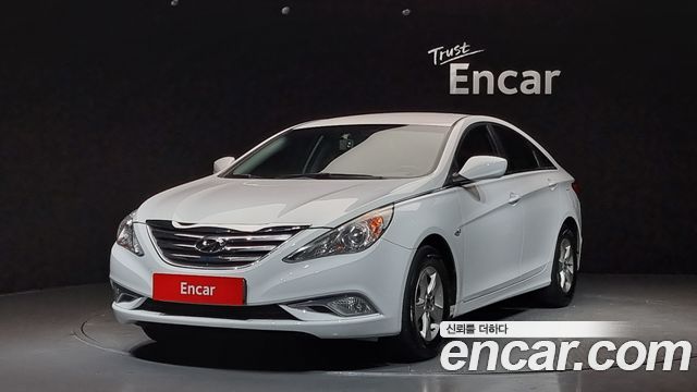 Hyundai Sonata — exterior