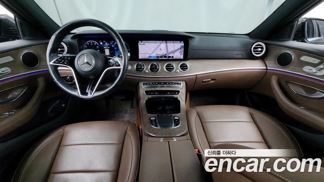 Mercedes-Benz E-Class — interior
