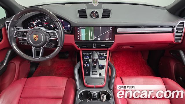 Porsche Cayenne — interior
