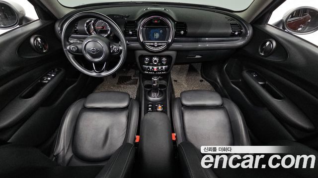 MINI Clubman — interior