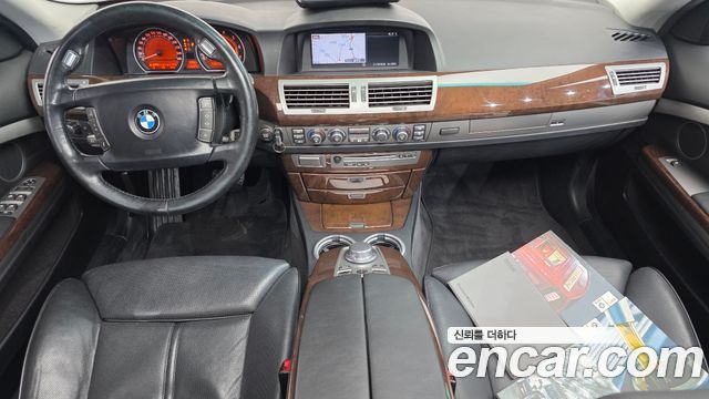BMW 7 Series — interior