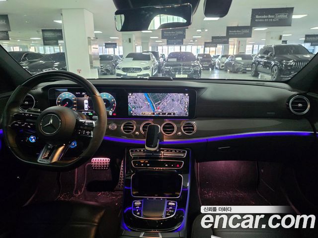 Mercedes-Benz E-Class — interior