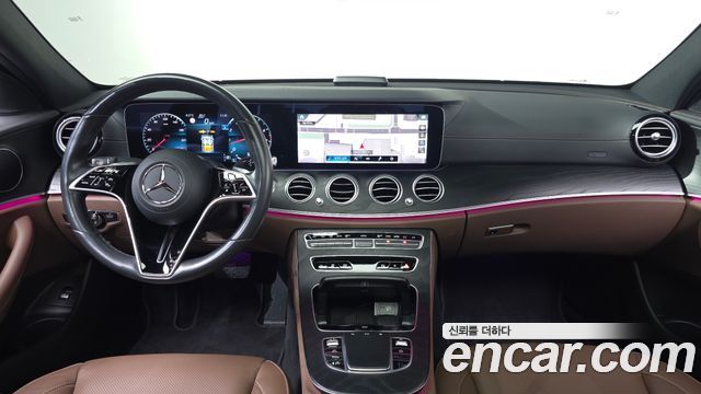 Mercedes-Benz E-Class — interior