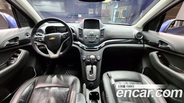 Chevrolet Korea Orlando — interior