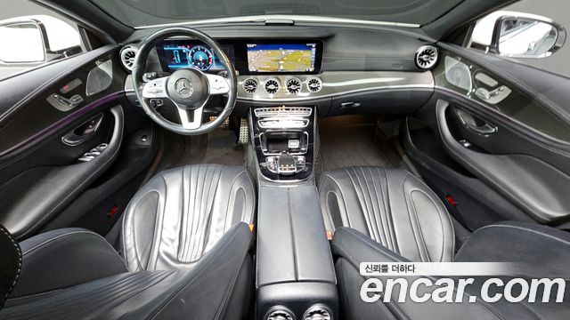 Mercedes-Benz CLS-Class — interior