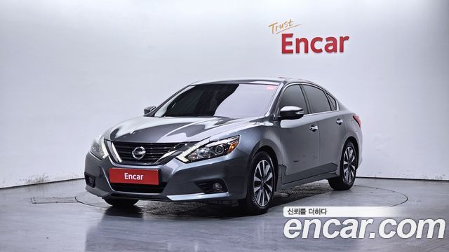 Nissan Altima — exterior
