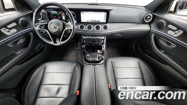 Mercedes-Benz E-Class — interior