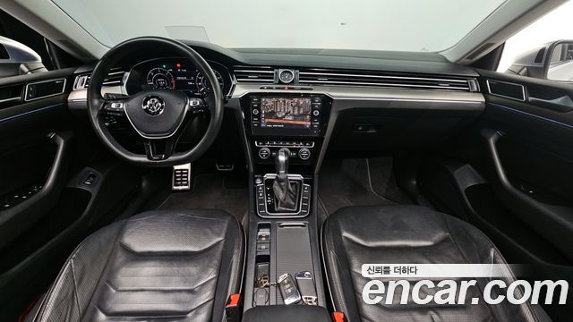 Volkswagen Arteon — interior