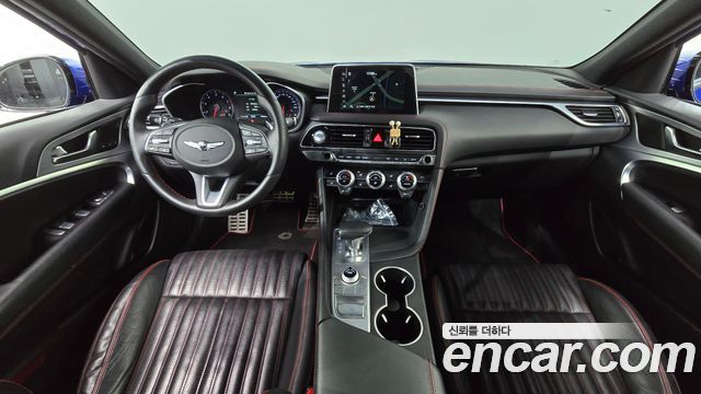 Genesis G70 — interior