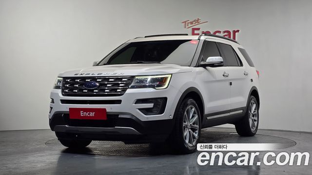 Ford Explorer — exterior