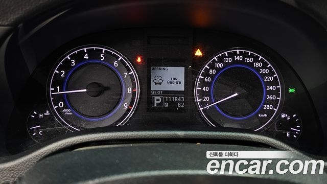 Infiniti G — interior