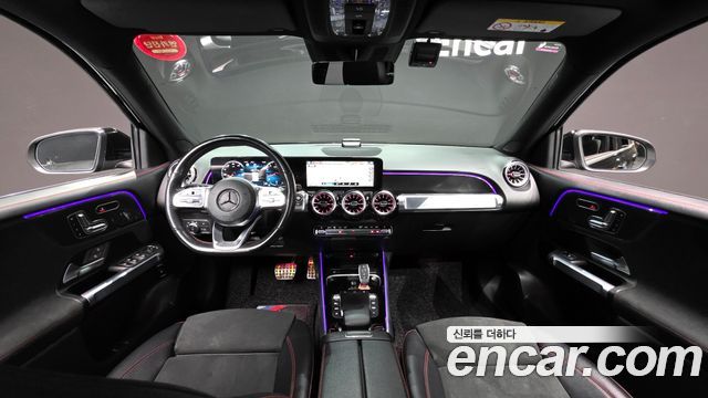 Mercedes-Benz GLB-Class — interior