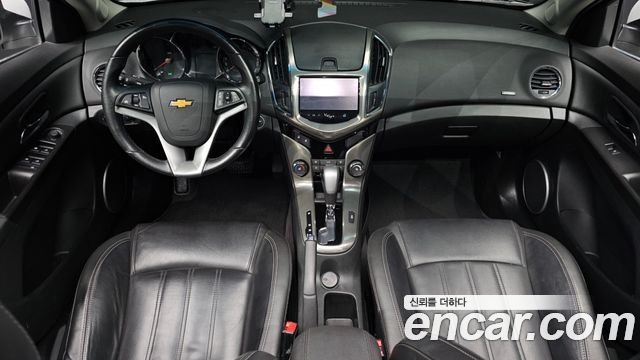 Chevrolet Korea Cruze — interior