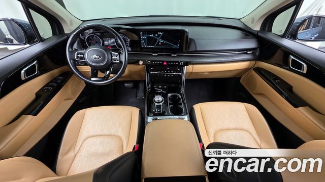 Kia Carnival — interior