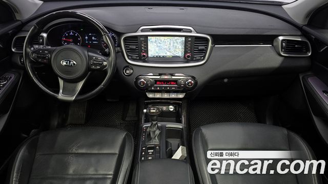 Kia Sorento — interior