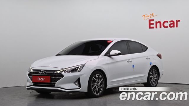 Hyundai Avante — exterior