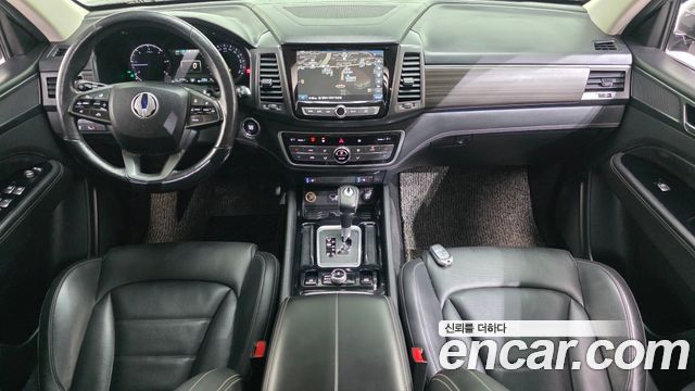 KG Mobility Rexton — interior