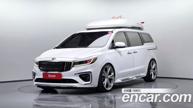 Kia Carnival — exterior