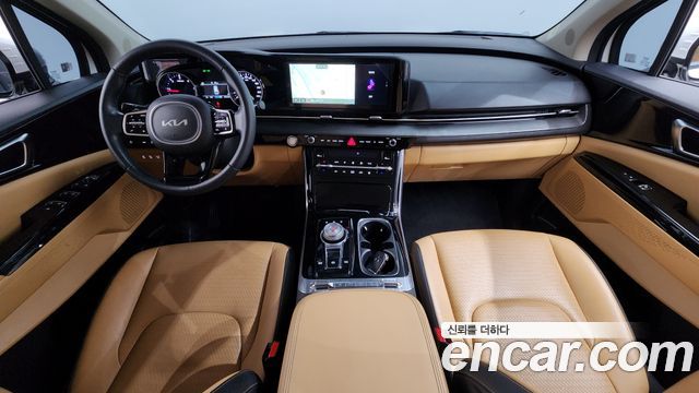 Kia Carnival — interior